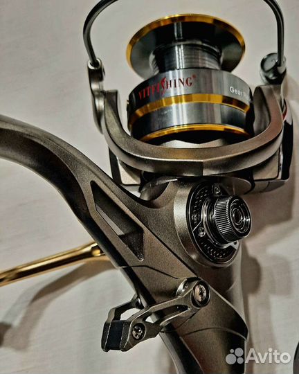 Катушка с байтраннером vitfishing 5000 ; 6000