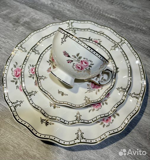 Чайно столовый сервиз на 6 персон