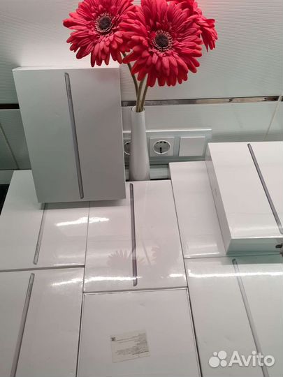 Новый.Планшет Apple iPad 10.2 Wi-Fi 64GB