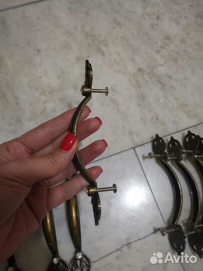 Мебельные ручки