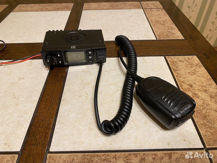 Автомобильная рация с антенной