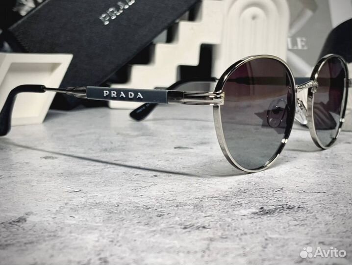 Очки Prada серебристые