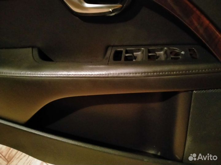 Обивка дверей на volvo xc70 комлект