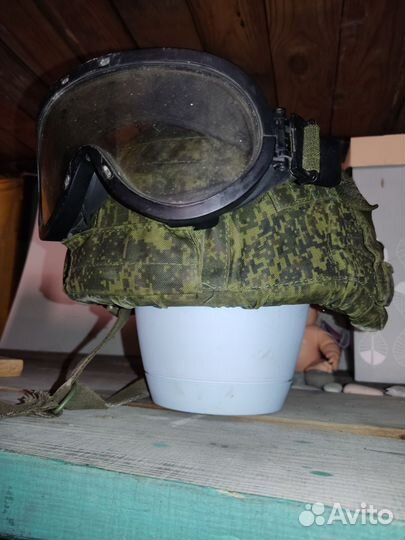 Каска ратник шлем очки