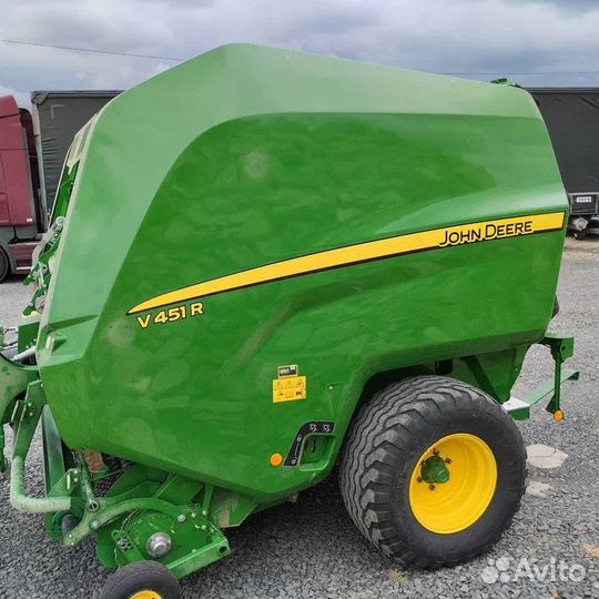 Пресс-подборщик John Deere V451R, 2018