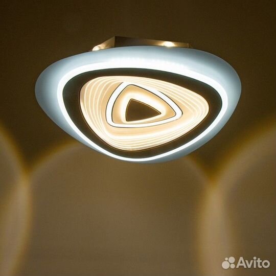 Люстра с пду 'Освальд треугольный' LED 160Вт чёрно