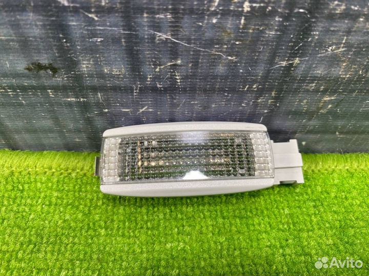 Плафон салона Volkswagen Passat B5 AZM 2004