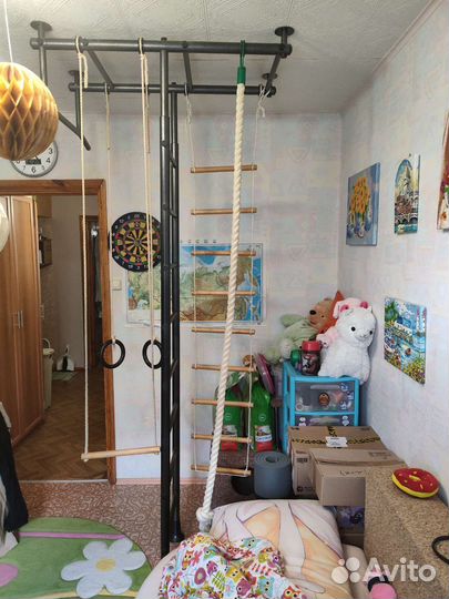 Спортивный комплекс, шведская стенка с турником