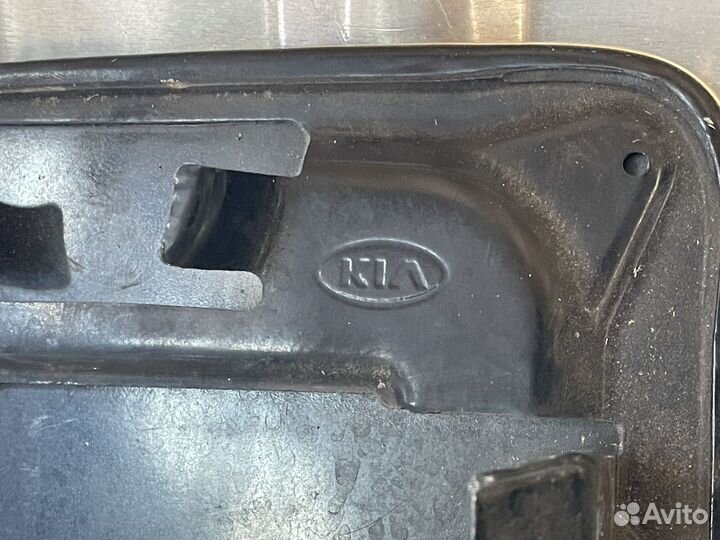 Лючок бензобака киа Соренто 1 BL KIA Sorento BL