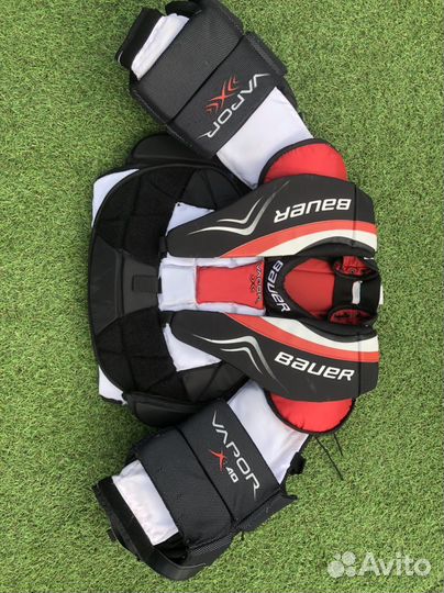 Вратарский нагрудник bauer sr