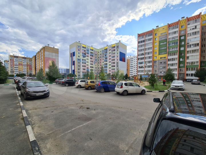 3-к. квартира, 88 м², 9/10 эт.