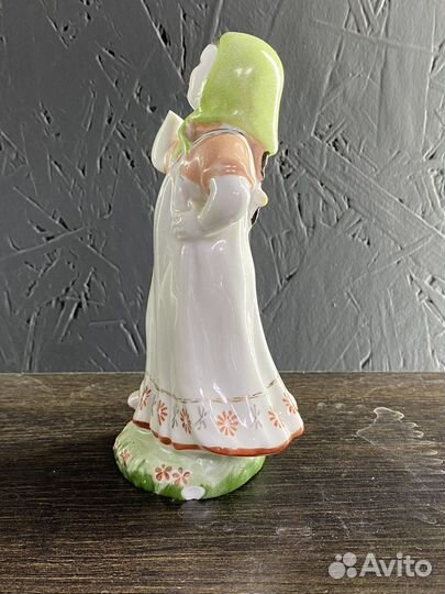 Статуэтка Юная плясунья лфз