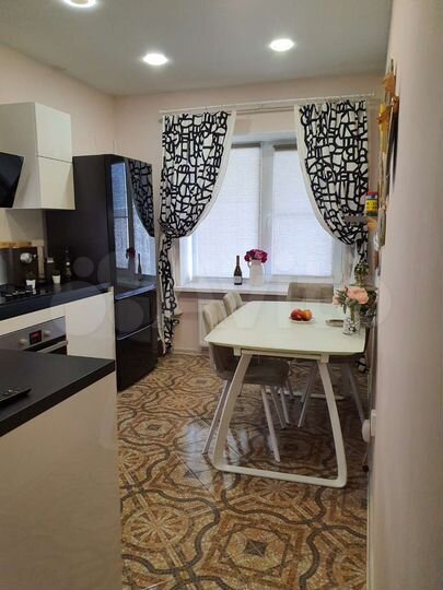 2-к. квартира, 55,1 м², 3/3 эт.