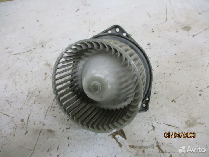 Моторчик печки Ниссан Альмера Классик