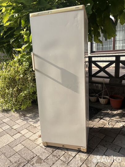 Холодильник бу Stinol