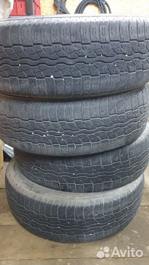 Bridgestone Dueler H/T 687 225/65 R17
