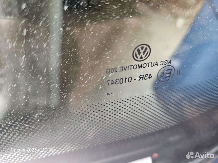 Стекло лобовое Volkswagen Jetta 6 2014г