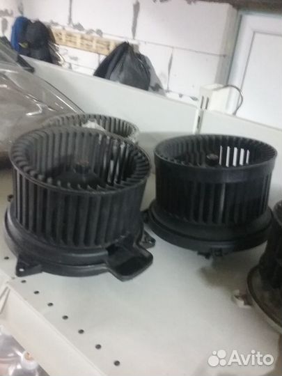 Мерседес 164, 251 мотор отопителя