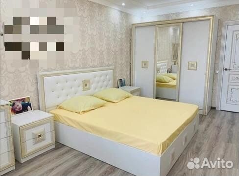 Спальный гарнитур