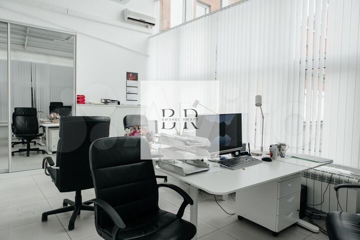 Офис, 113.8 м² с арнедаторами центр парковка