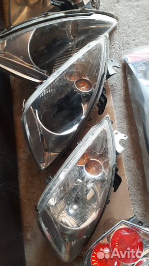 Фары на mitsubishi lancer 9