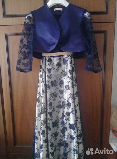 Вечернее платье