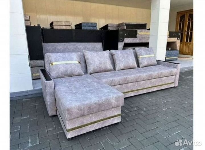 Диван угловой в наличии