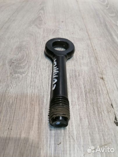 Крюк буксировочный Петля Hyundai solaris