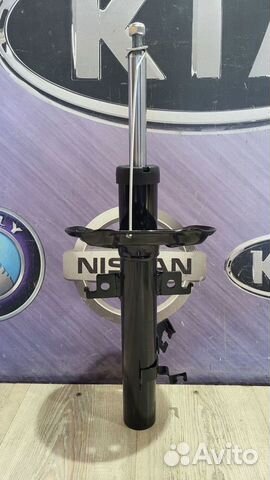 Амортизатор стойка перед Nissan X-trail T32 Прав