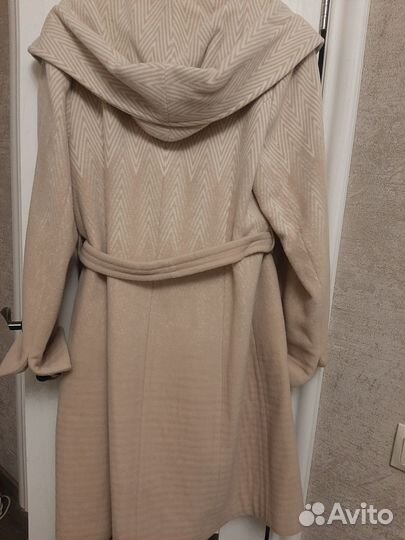 Продам пальто женское