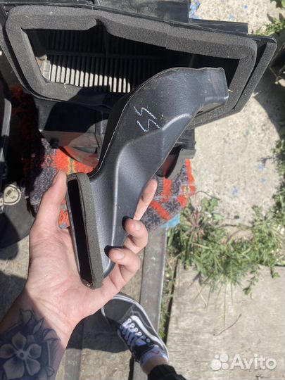 Воздуховод для nissan Оригинал, Б/У