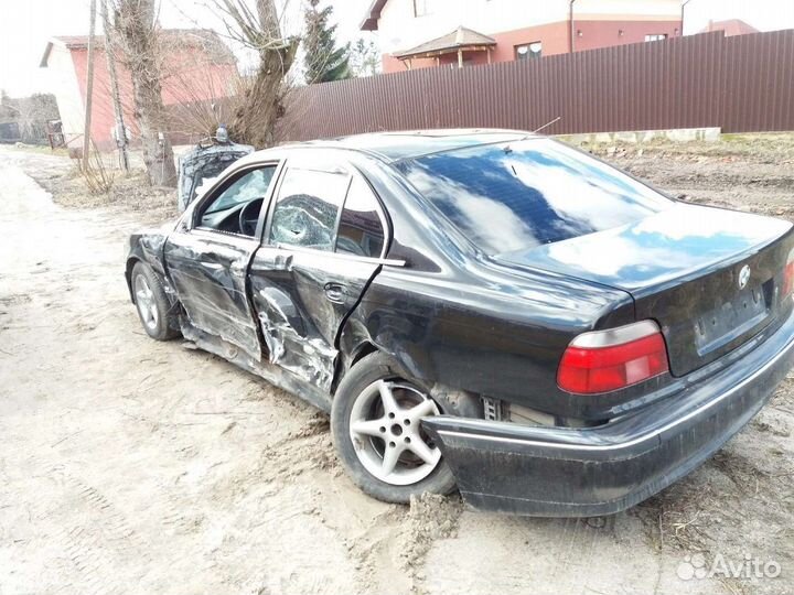 Бмв е39 520 в разбор