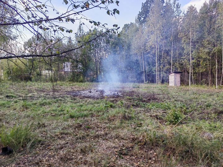 Дача 20 м² на участке 10 сот.