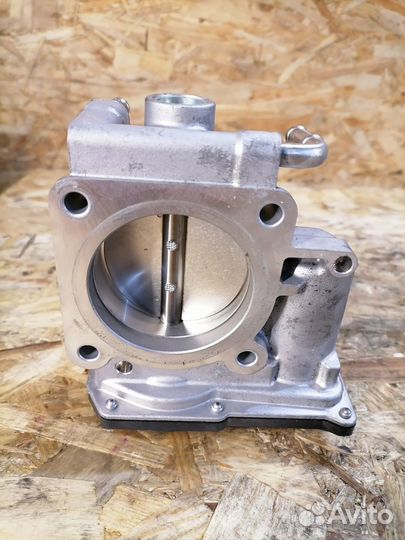 Дроссель Lexus Gs200T