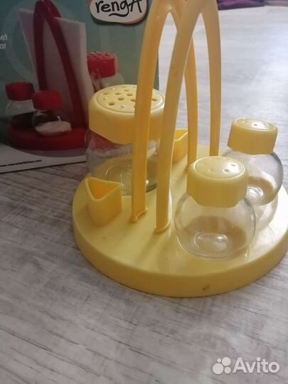 Солонка и перечница