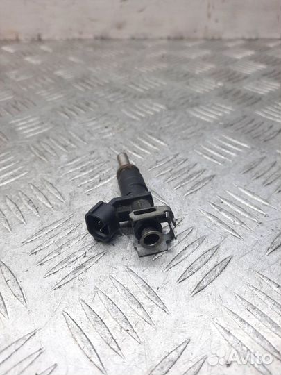 Форсунка Peugeot 207 кабриолет 1.6 EP6 2008