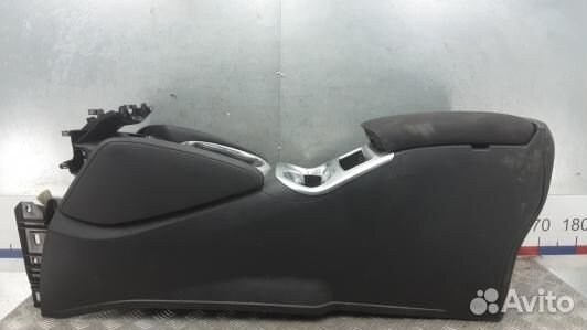 Подлокотник центральный nissan qashqai J11 (DEA17I