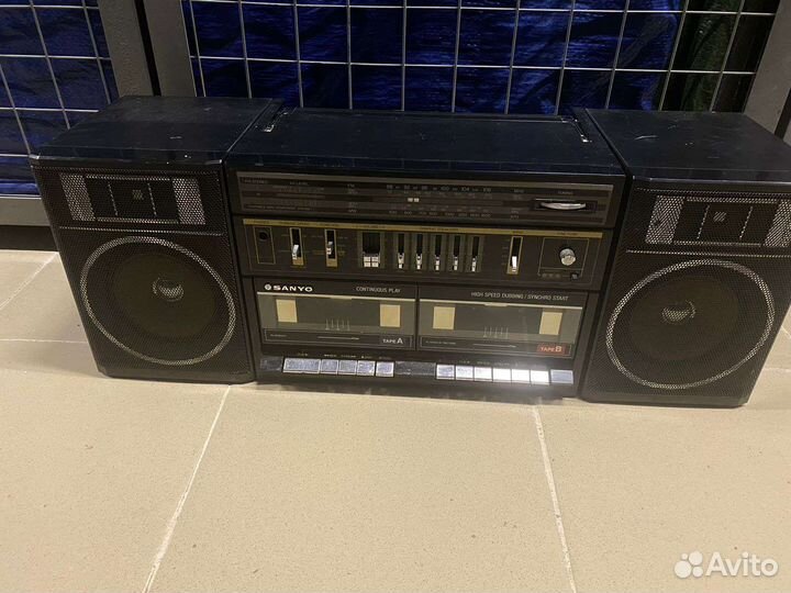 Кассетный магнитофон sanyo япония