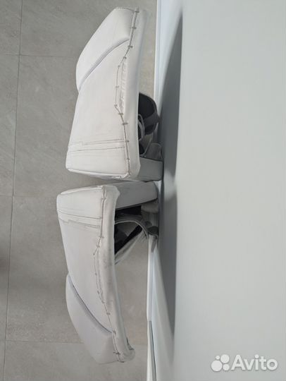 Вратарские щитки bauer m5 pro