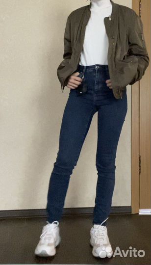 Джинсы