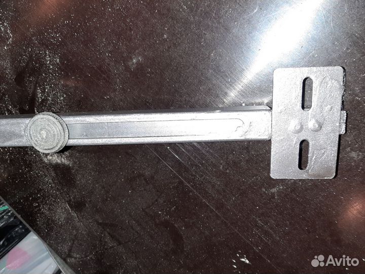 Крепление датчика эхолота