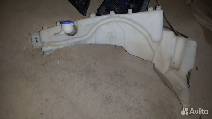 Бачок стеклоомывателя Ford Focus 2 2010 г