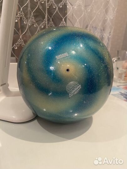 Гимнастический мяч