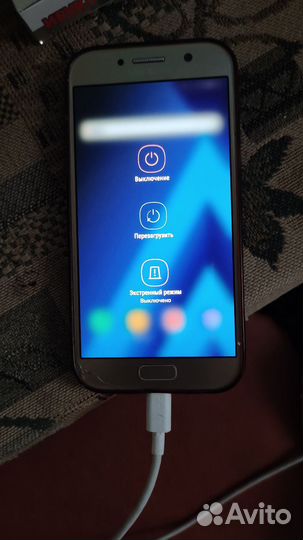 Телефон Samsung