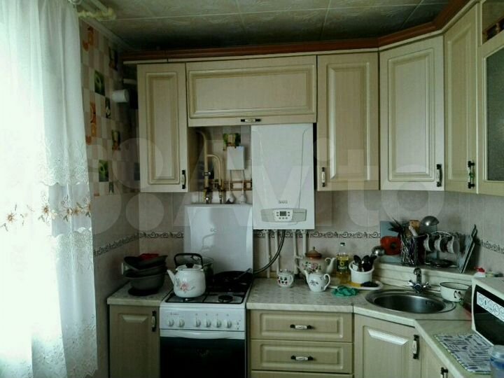 2-к. квартира, 49 м², 1/3 эт.