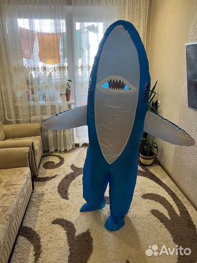 Аренда костюма акулы/ акула надувная на прокат