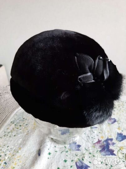 Берет меховой женский