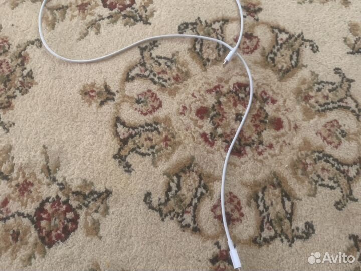 Оригинальный кабель iPhone