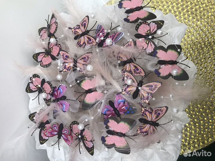 Букет из бабочек и розы из атласных лент