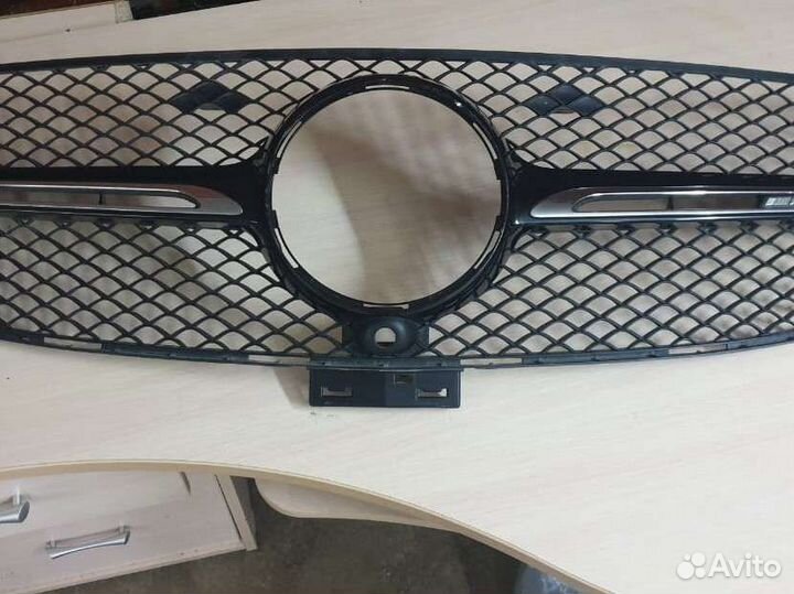 Решётка радиатора mercedes